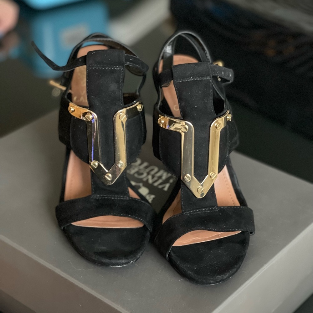 Vince Camuto Women’s Heels, Size US6, Pre-owned, Genuine Suede
